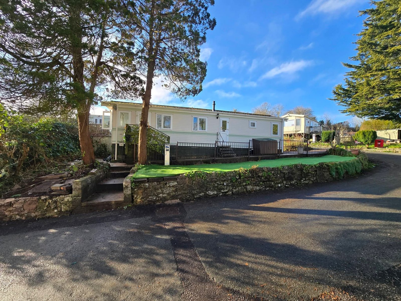 Henaghen Lodge